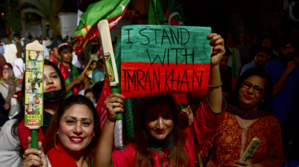 Pakistans Parlament berät über Misstrauensantrag gegen Premierminister Khan 