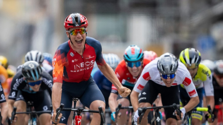 Tour de Romandie: coup double pour Hayter, Bardet 3e de l'étape