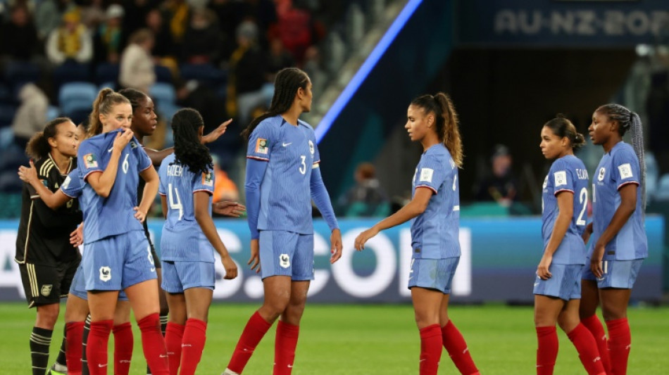 Mondial: entrée manquée et euphorie enrayée pour les Bleues de Renard